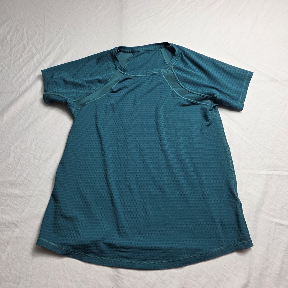 Athleta women's shirt Chi Dot Mesh Train Tee XXS Teal